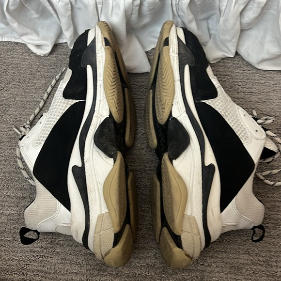 Balenciaga Triple S Sneaker ‘white and black’ - Picture 4 of 7